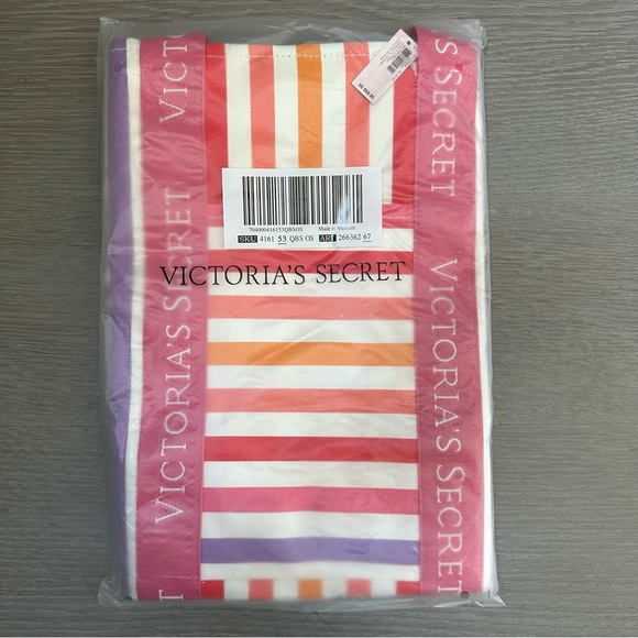 Brand New $59.95 Victoria's Secret Weekender Tote Bag BNWT Tag Attached - Picture 4 of 8